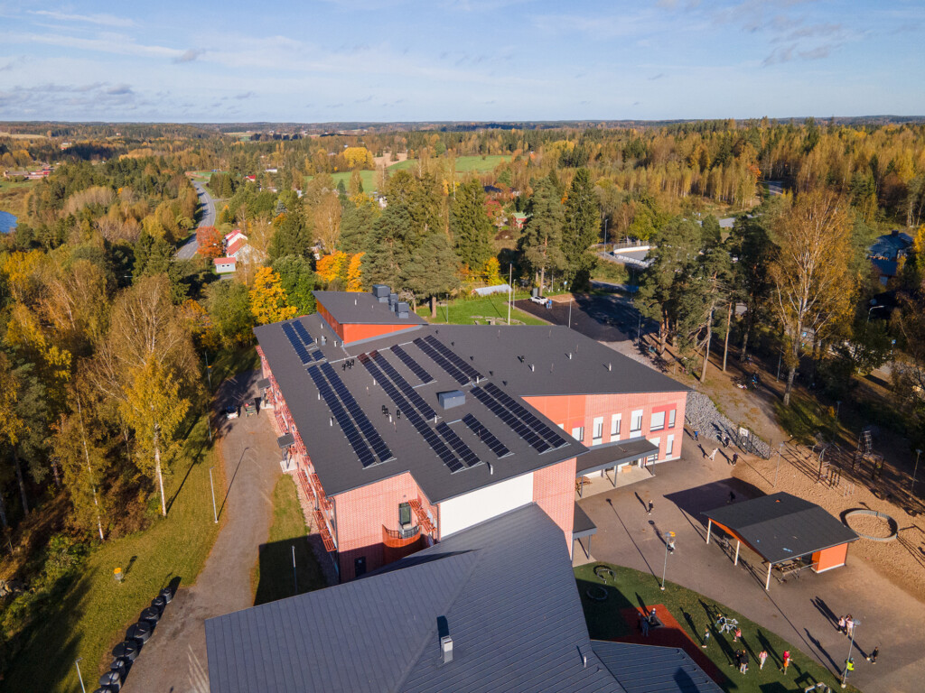 Mouhijärven yhtenäiskoulu  ilmakuva