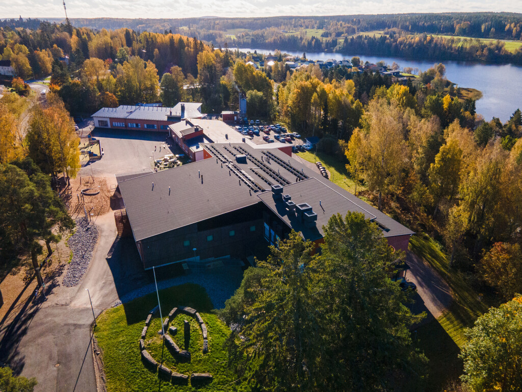Mouhijärven yhtenäiskoulu ilmakuva